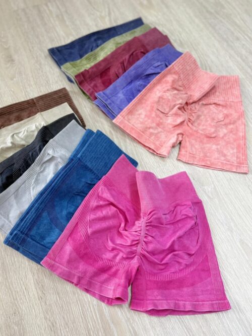 IMG-20251204-WA0075 Short Seamlees