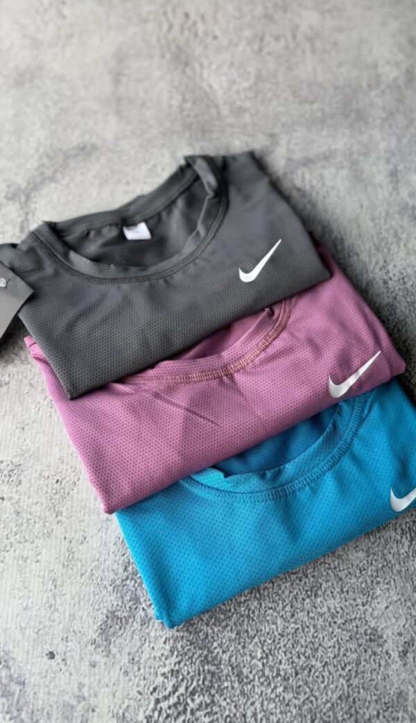 Remera DRI-FIT Mujer