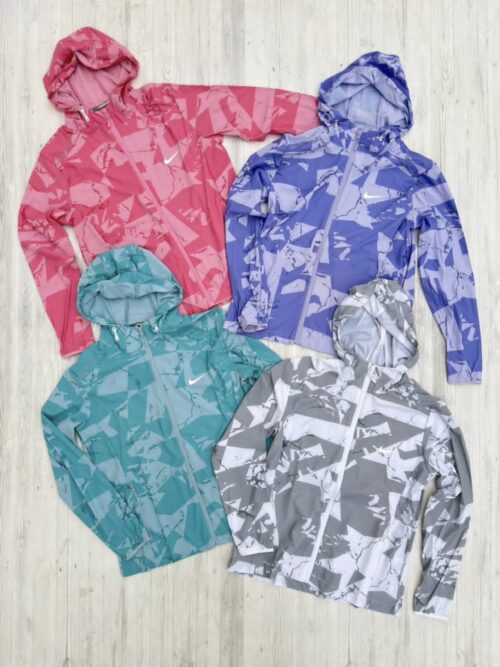 IMG-20251204-WA0172 Camperas Rompeviento