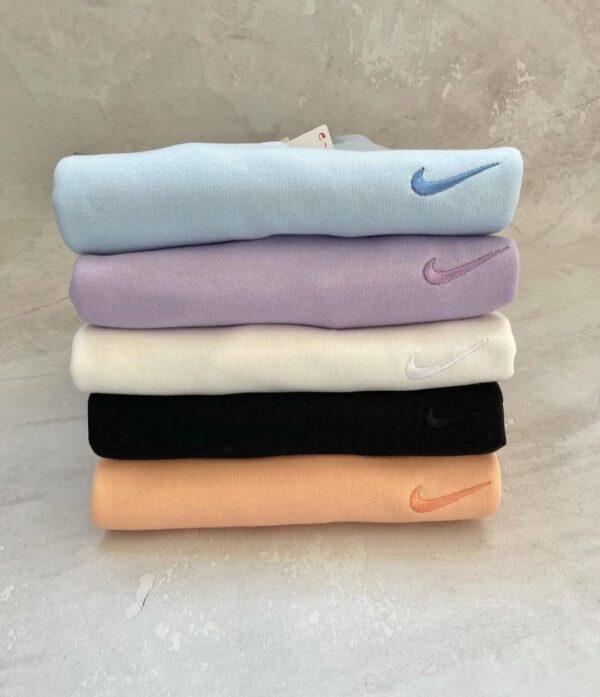 Buzo Cuello Redondo "NK"