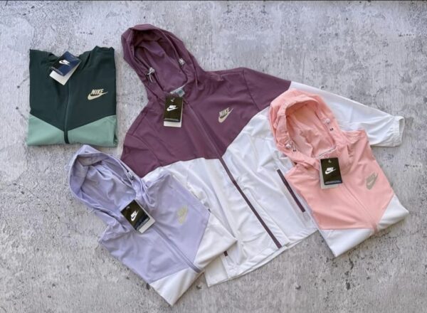 Campera Rompeviento "NK"