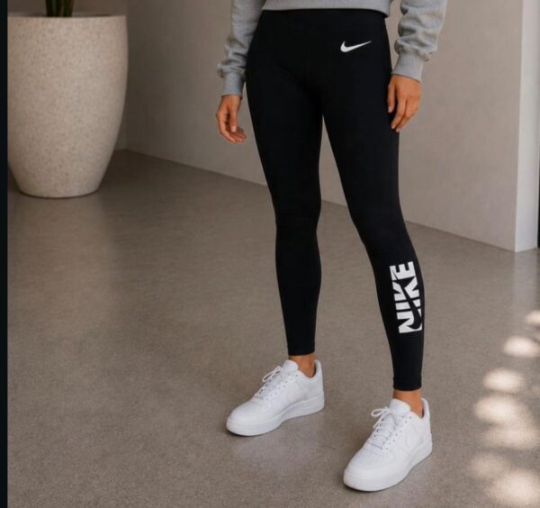 Calza Con Detalles
