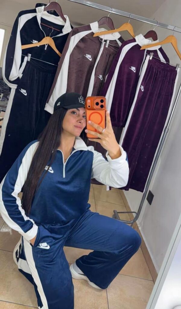 Conjunto PLUSH "NK"