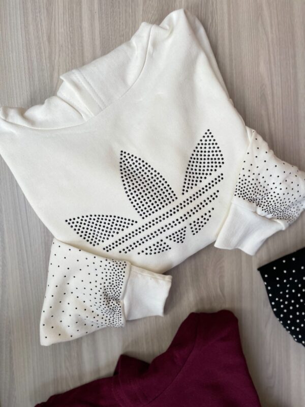 Buzo "ADI" PUPERO FLOR CON STRASS