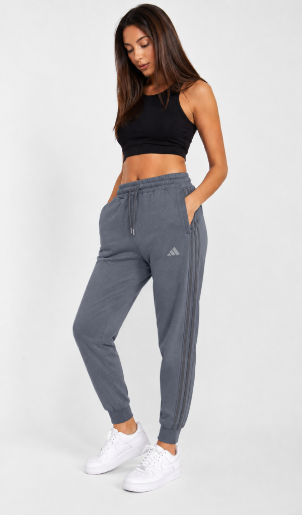 Jogger con PUÑO "ADI"