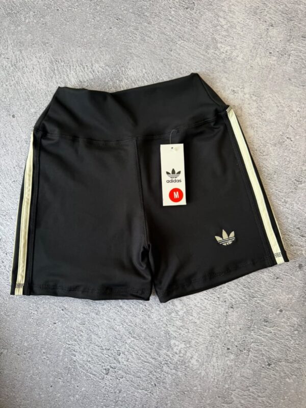 IMG-20261015-WA0100 Short con FRANJAS NATURAL "ADI"